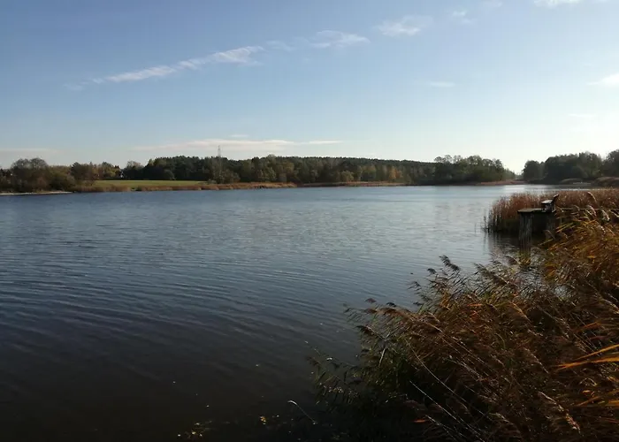 Letniskowy Nad Jeziorem Lodge Łąck