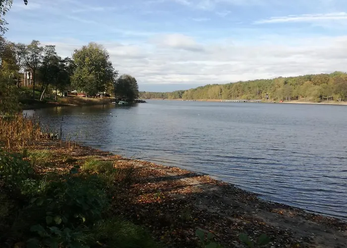 Letniskowy Nad Jeziorem Lodge Łąck